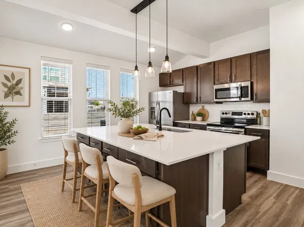 Elevate at Skyline Townhomes
