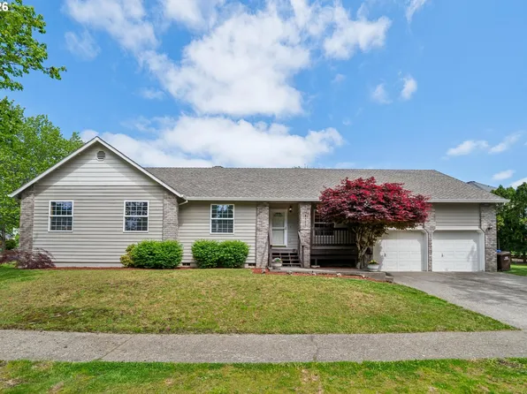 4905 SE Woodland Dr, Gresham, OR 97080