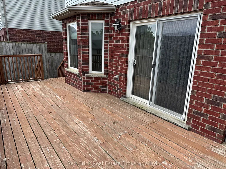 77 Summit Ridge Dr #UPPER — Photo 8
