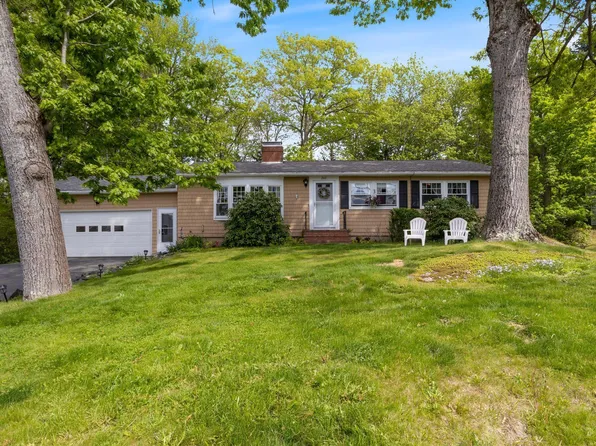 242 Spurwink Avenue, Cape Elizabeth, ME 04107