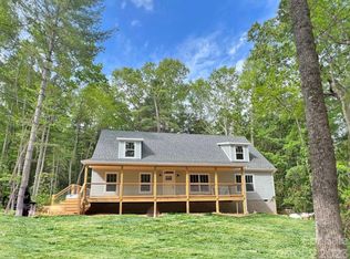 160 Cascade Ridge Rd, Fairview, NC 28730