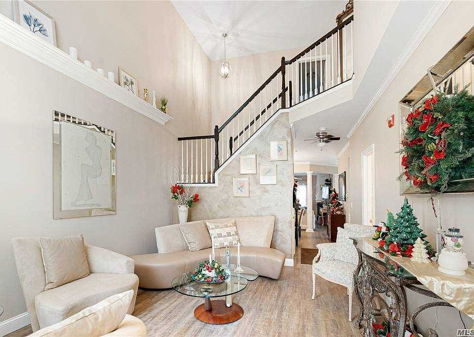 1st image of 128 Kettles Ln