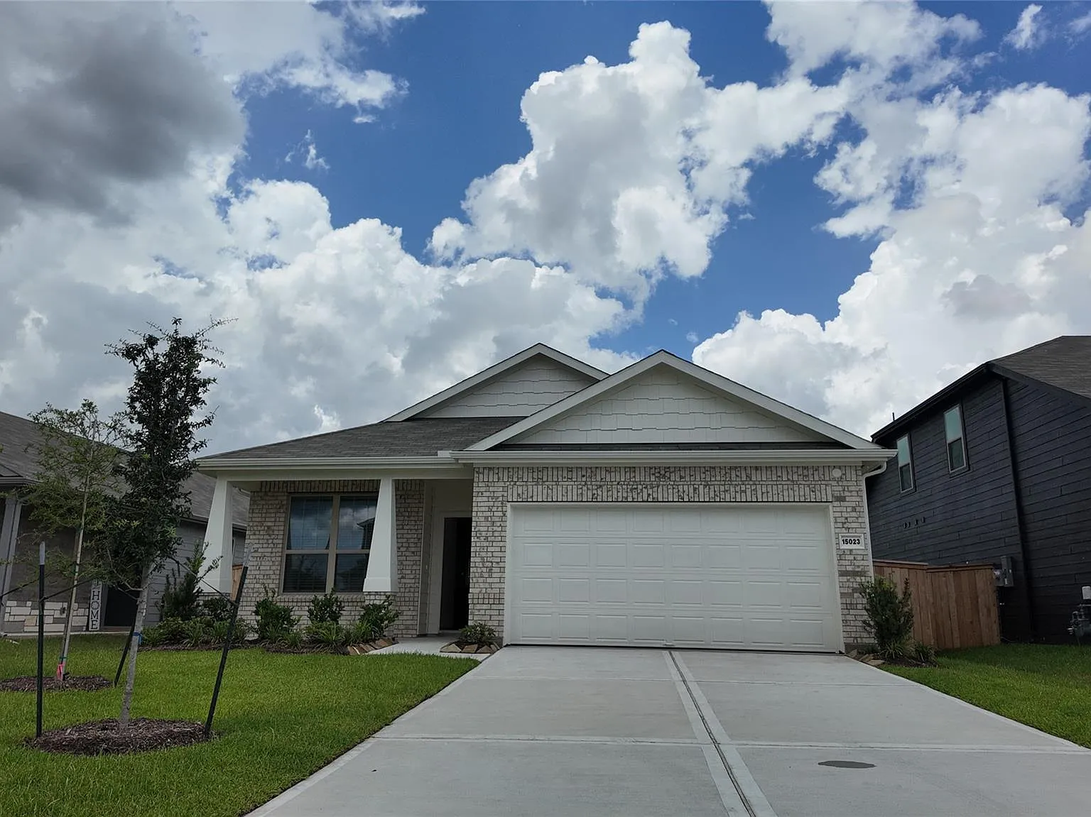 3 bed, 2.0 bath, 1496 sqft, $2,000 — Photo 1