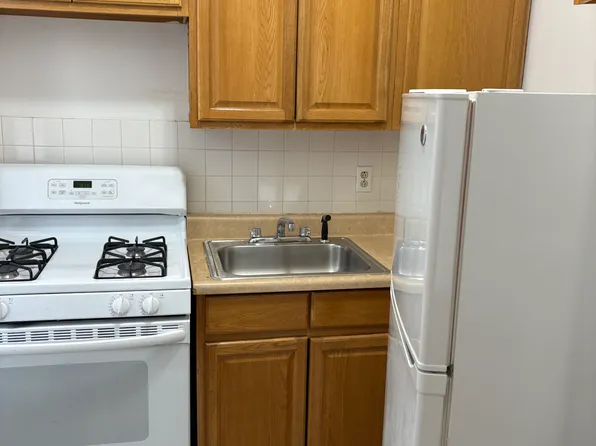 497 West 182nd Street image 3 of 7