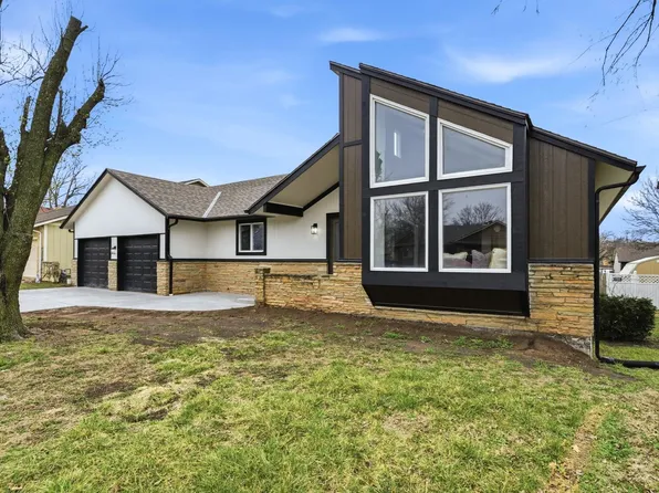 2225 S Capri Ln, Wichita, KS 67207