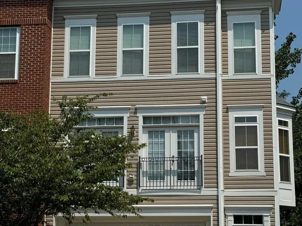 5610 Hartfield Ave, Suitland, MD 20746