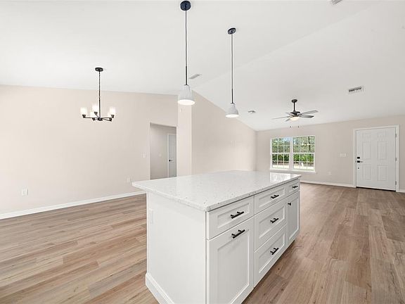 5th image of 4206 Jaguar Dr