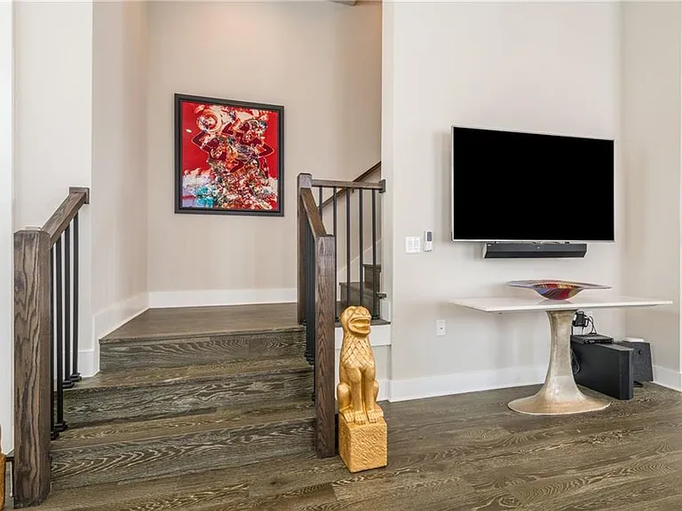 1305 Town Creek Dr #5 — Photo 15