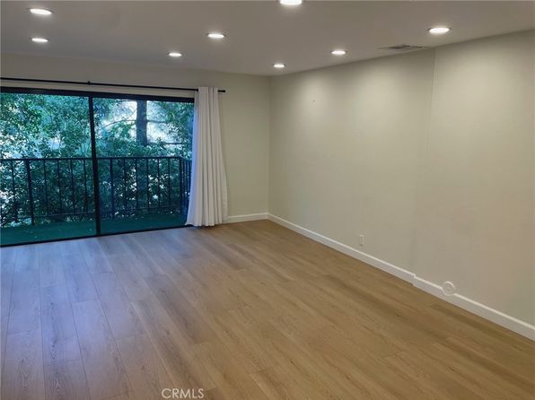 11311 Tampa Ave UNIT 4