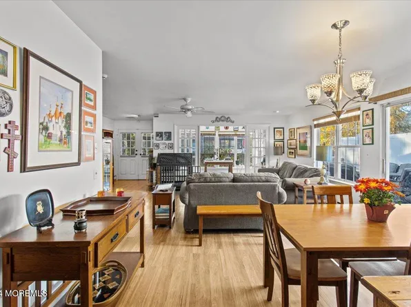 500 Buckingham Drive #B, Manchester, NJ 08759