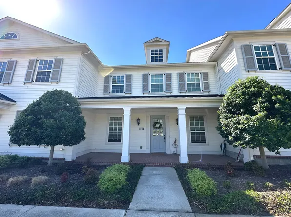 1140 Peacock Blvd, Carrollton, TX 75007