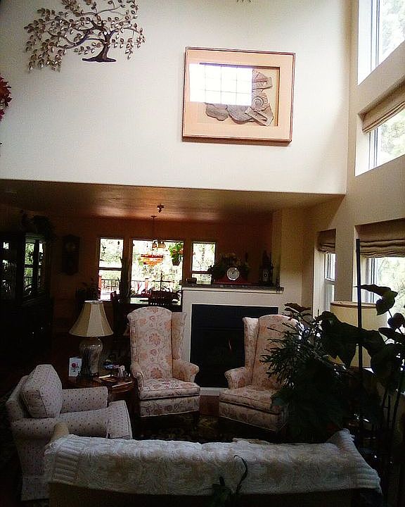 2nd image of 2267 Palm Dr #B