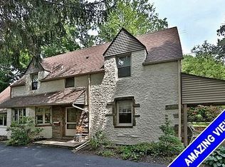 8322 Cedar Rd, Elkins Park, PA 19027