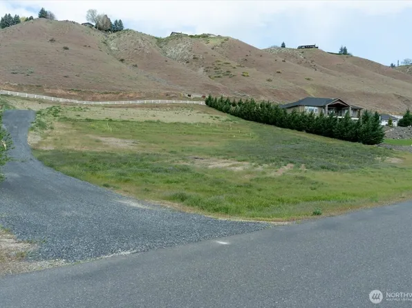 3085 Martin Place, East Wenatchee, WA 98802