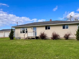 8881 Old Waterford Rd, Erie, PA 16509