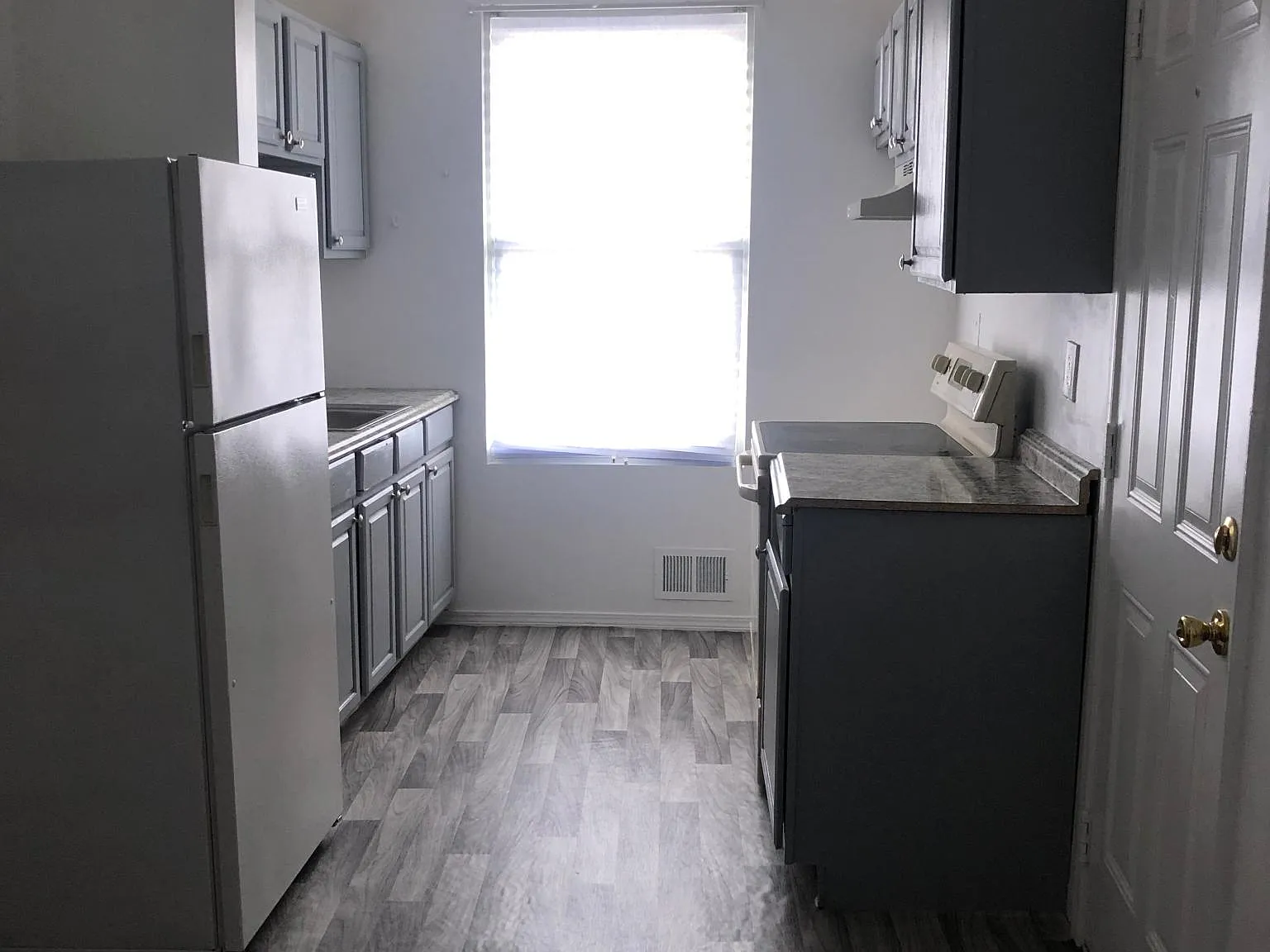 1 bed, 750 sqft, $850 — Photo 4