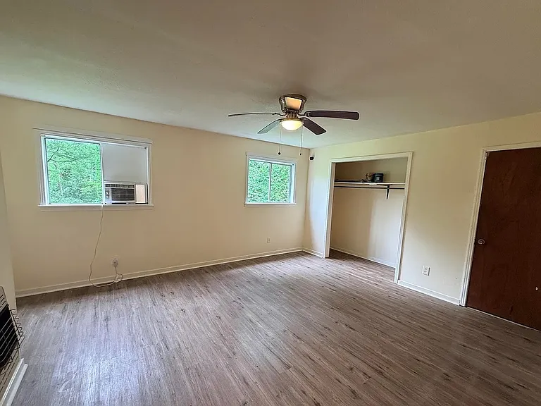 3148 Sylvester Dr — Photo 3
