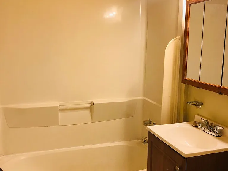 7010 Miami Ave — Photo 23