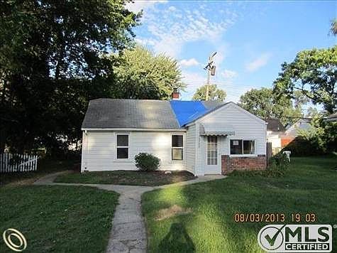 2nd image of 26768 Dartmouth St