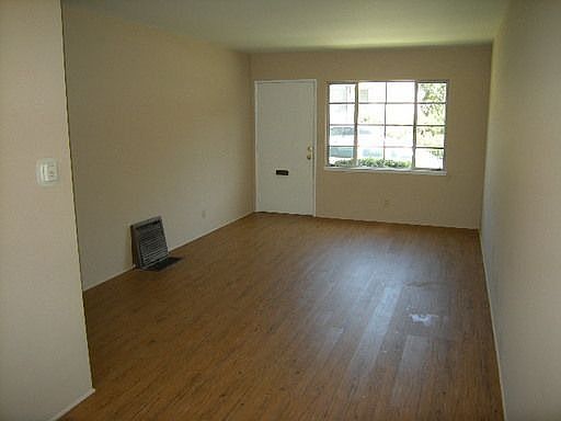 2nd image of 1455 N Altadena Dr