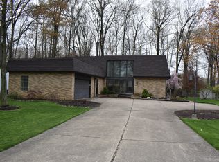 25142 Hilliard Blvd, Westlake, OH 44145