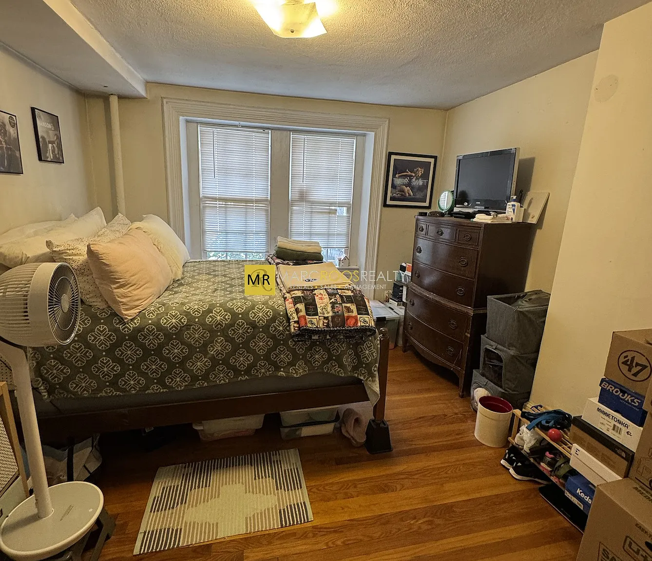 2 bed, 9999 sqft, $4,400 — Photo 4