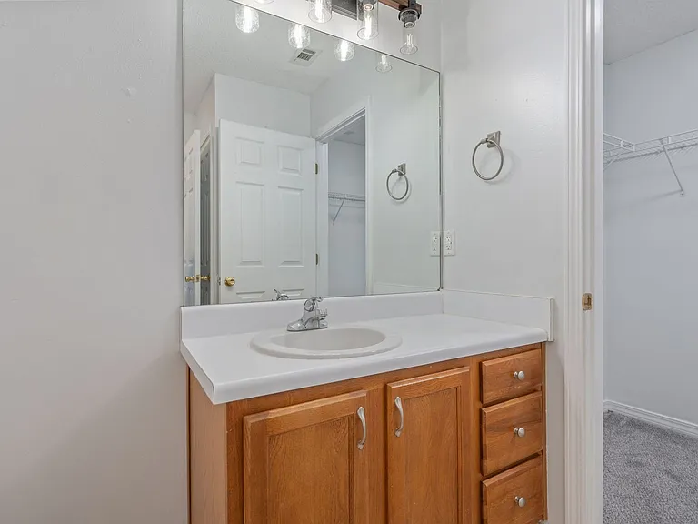 4660 Dove Way — Photo 19
