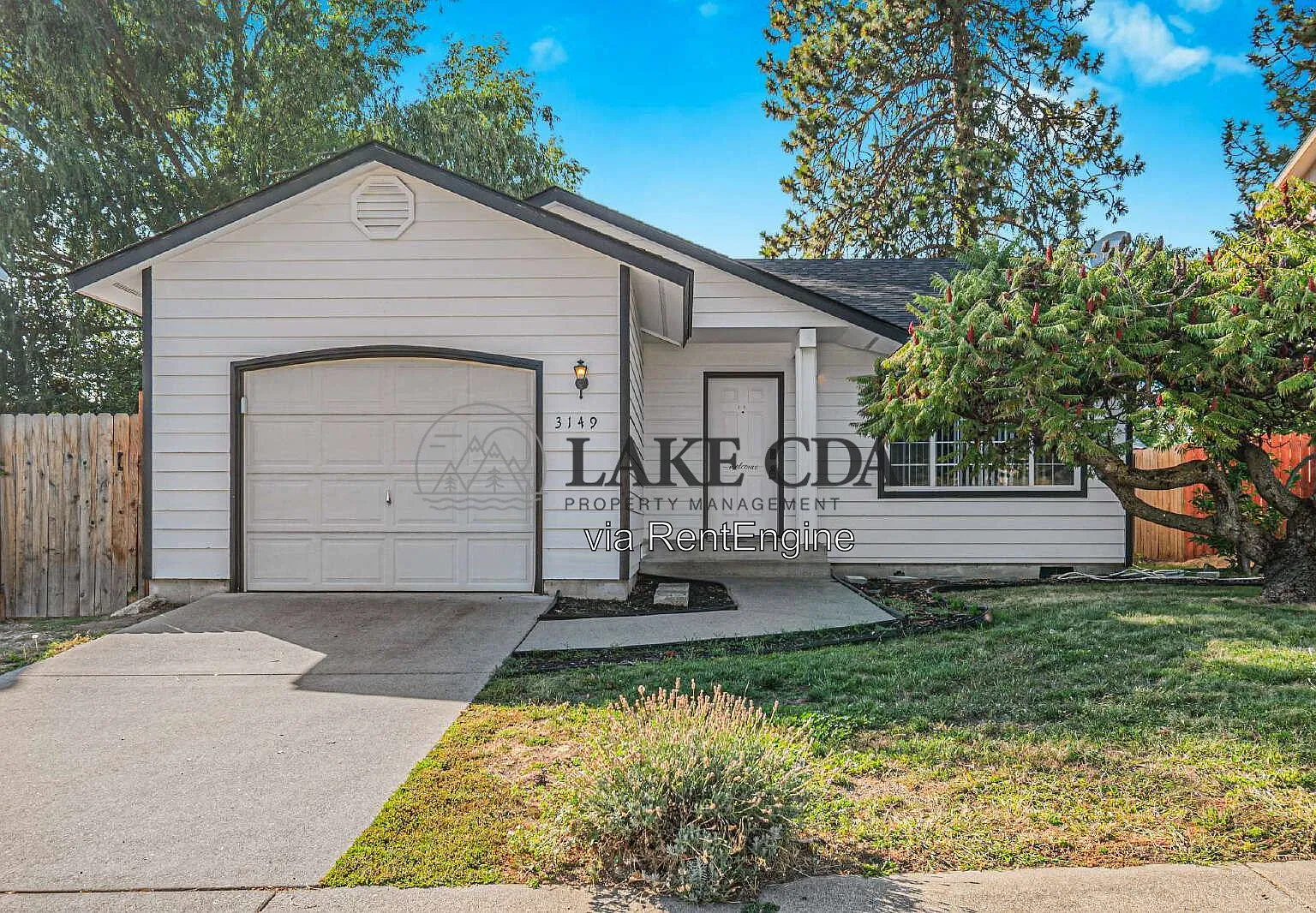 2 bed, 1.0 bath, 1044 sqft, $1,995 — Photo 2