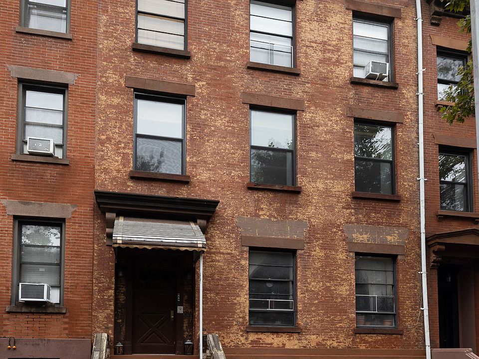 1st image of 407 Sackett St