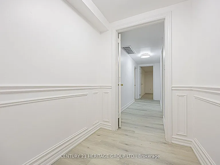 60 Fairway Dr — Photo 13