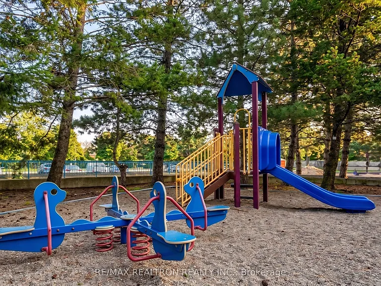 25 Trailwood Dr #2403 — Photo 25