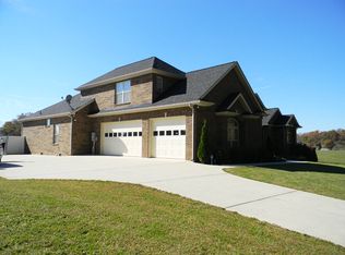 1425 Bob Bullock Rd, Cookeville, TN 38506