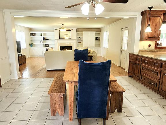 5th image of 115 Ashwood Dr