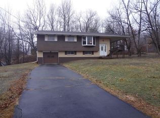 115 Old Ridge Rd, Archbald, PA 18403