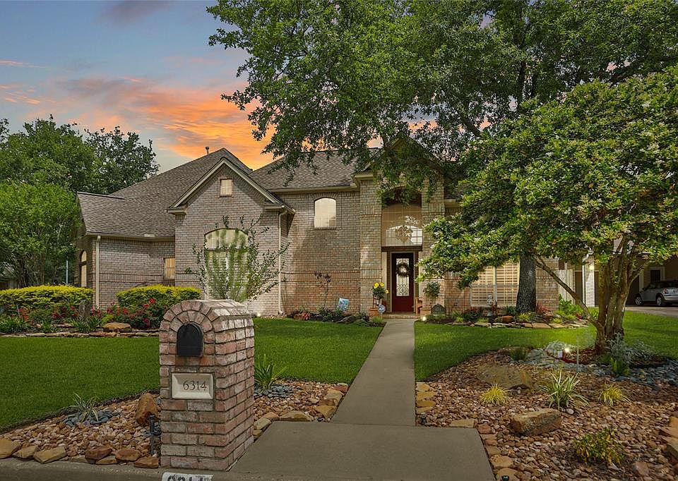 Welcome to 6314 Becker Line, in the heart of Wimbledon!