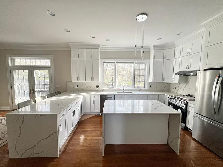256 W Haviland Ln — Photo 6