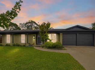 2105 Rockmoor Dr, Edgecliff Village, TX 76134