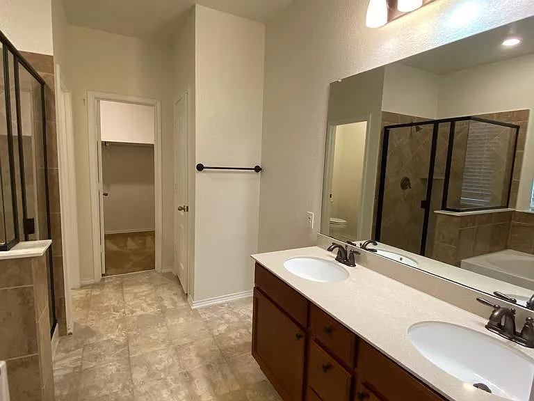 700 Screech Owl Dr — Photo 4