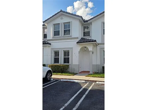 5440 NW 107th Ave Photo 1