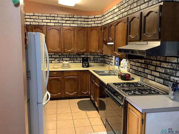 5th image of 3112 Ciniza Dr