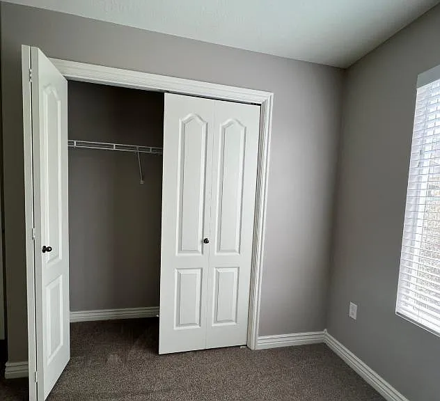 Unit Photo