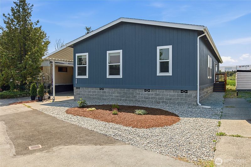 2nd image of 18317 32nd Avenue S #340