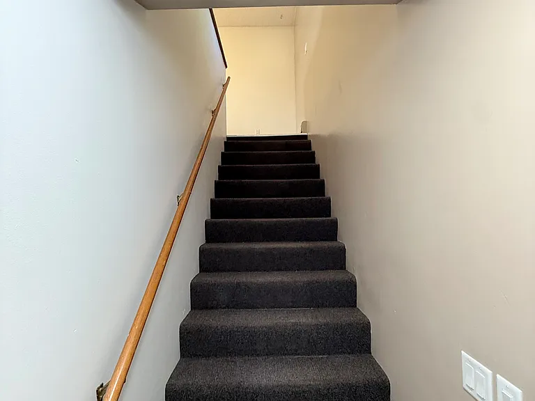 261 Cross Way #C — Photo 5