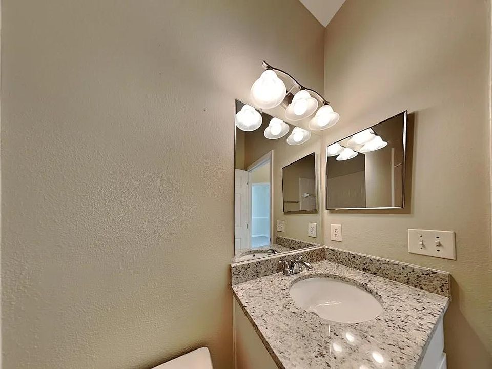 1st image of 313 Woodbury Pines Cir