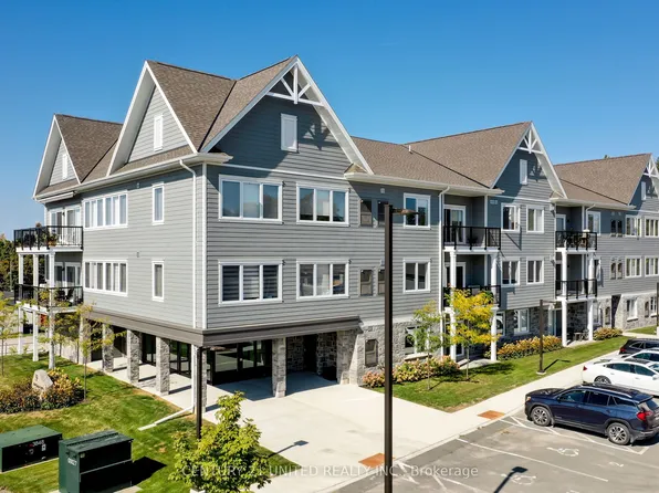 19 Hampton Ln #202, Selwyn, ON K0L 2H0