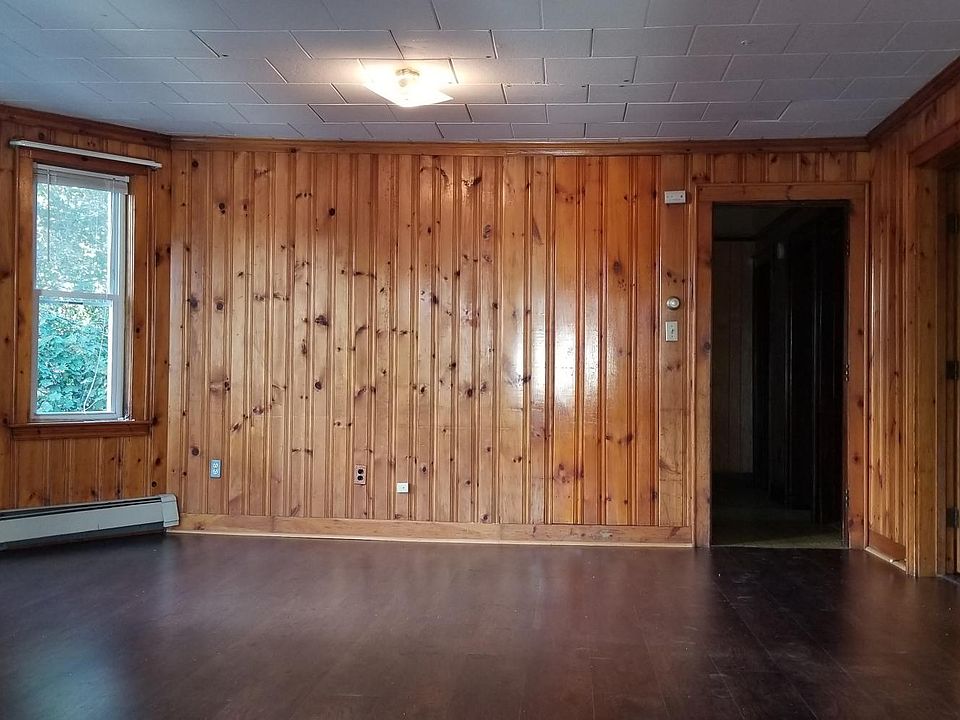 Family Room or Dining Room