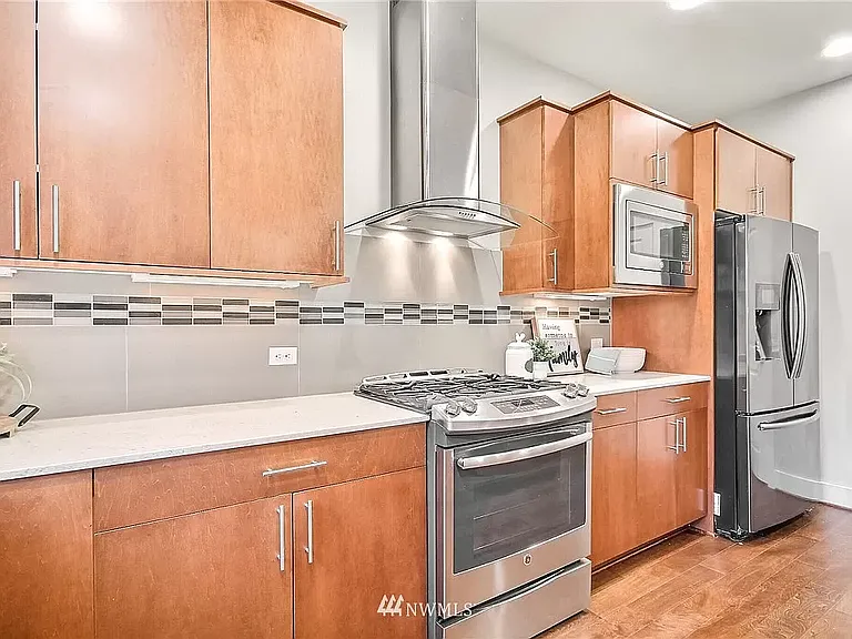 5113 NE 11th Pl — Photo 29