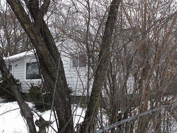 2nd image of 2809 Yeoman St