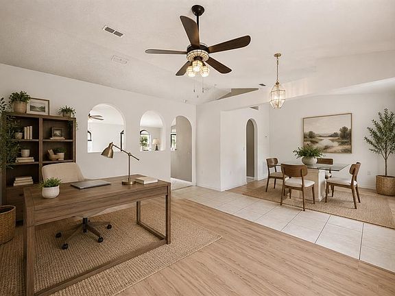 5th image of 1020 S Laurel Ave