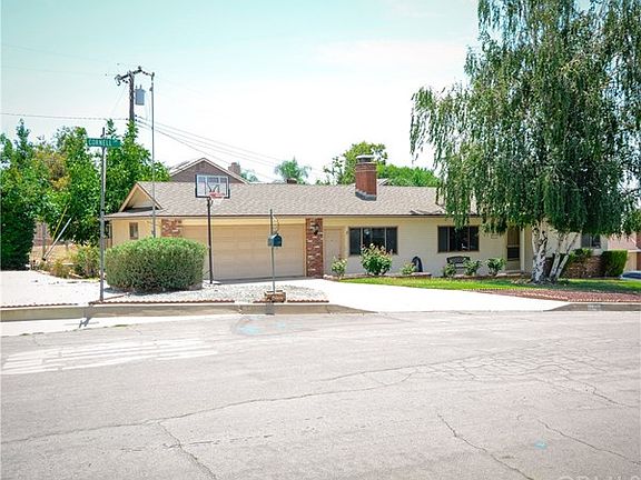 2nd image of 35485 Cornell Dr